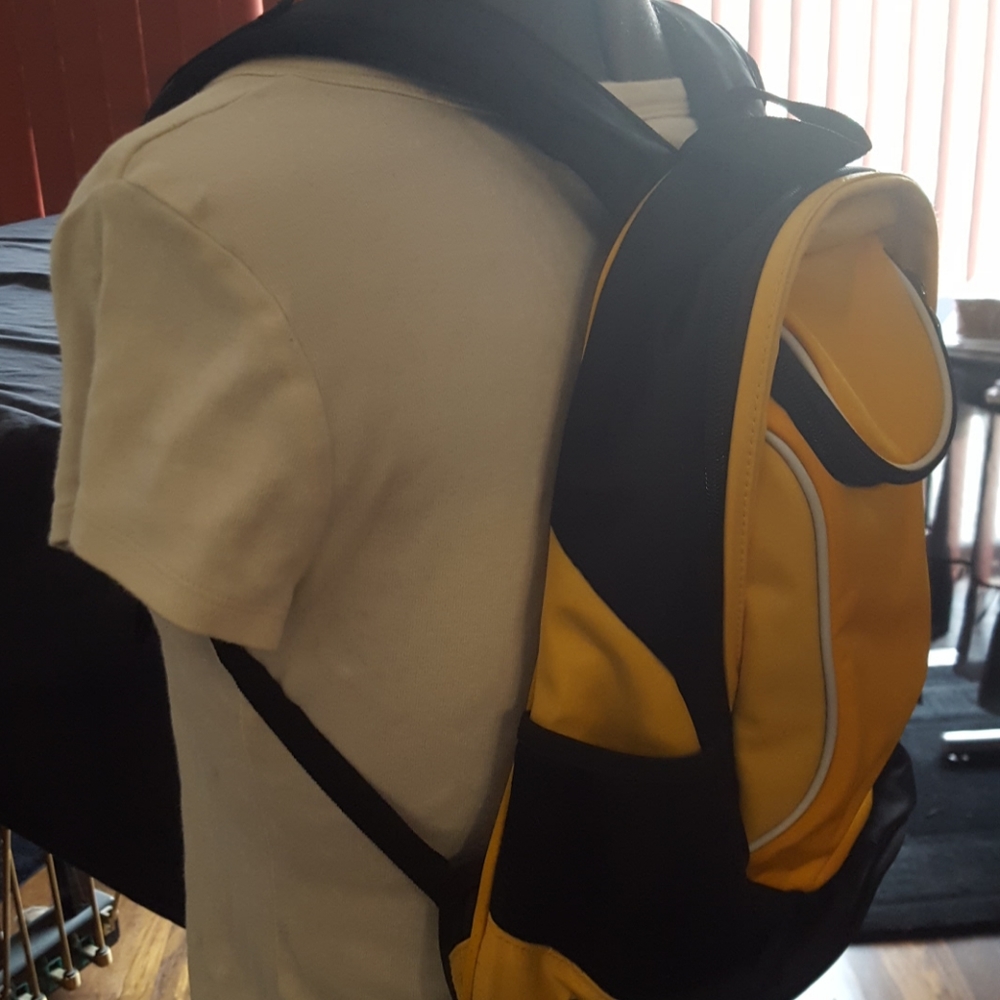 Asia Miles Backpack. - Picture 2 of 8